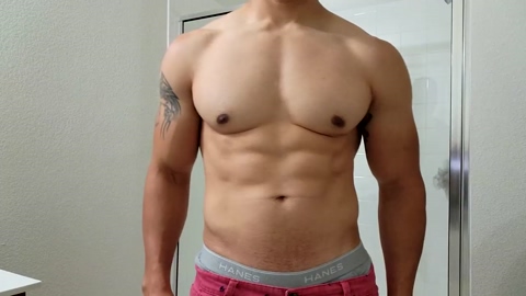 sexyfitguy30<